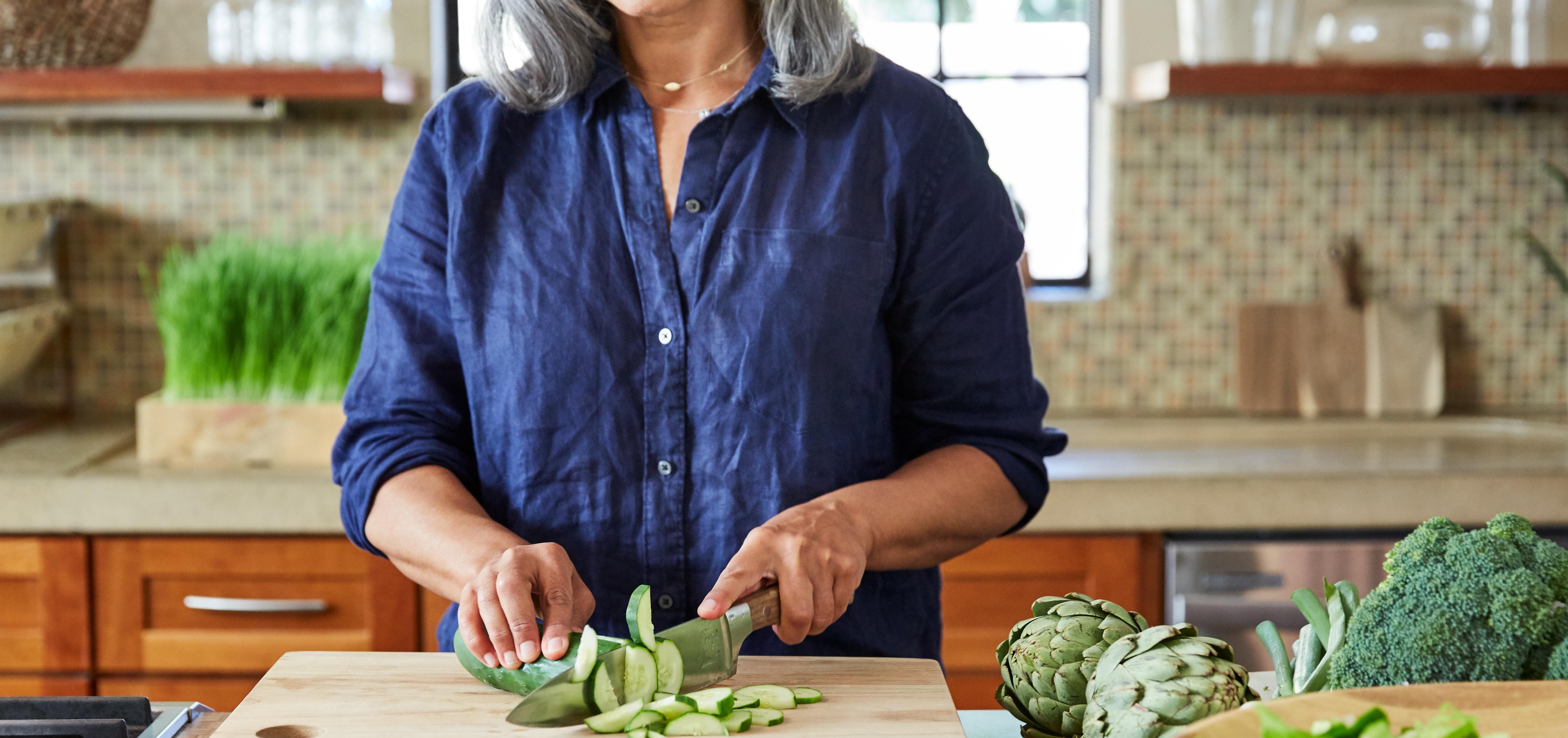 woman chopping vegetables